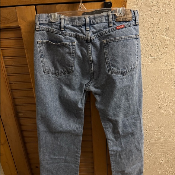 Wrangler Light Blue Regular Fit Men's Jeans - Picture 2 of 5